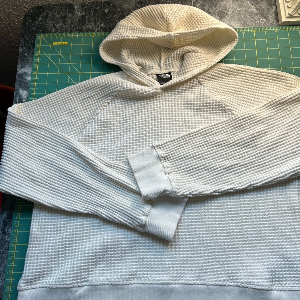 The North Face Women's Cream Textured Hoodie
